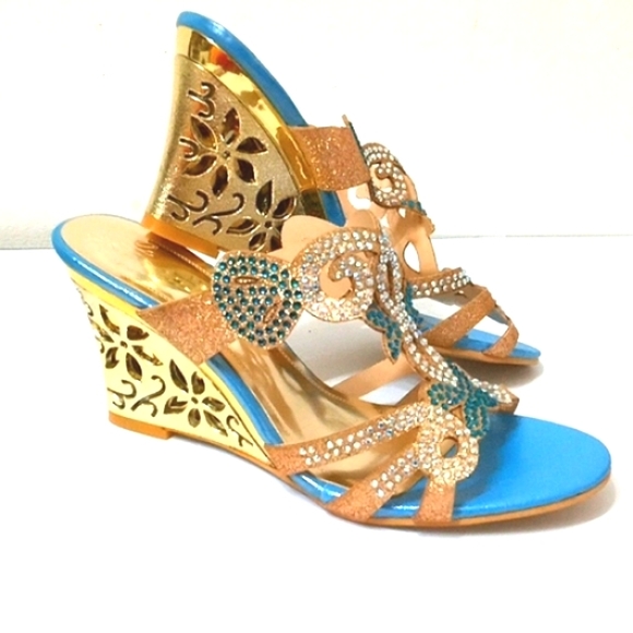 NIB🎁 FREE GIFT IS INCLUDED 🎁 Brand New Rhinestone Wedges Summer Shoes - Picture 2 of 13